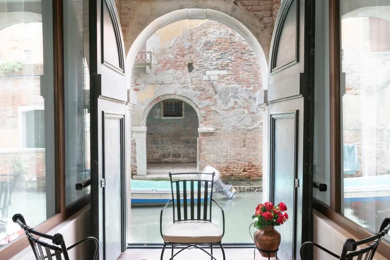 Riva Palace Apartments By Wonderful Italy Venice Italy