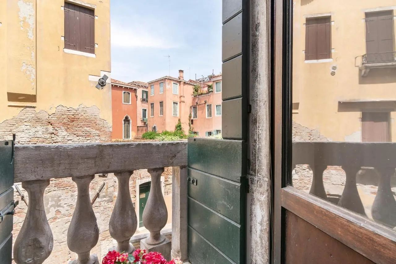 Riva Palace Apartments By Wonderful Italy Βενετία