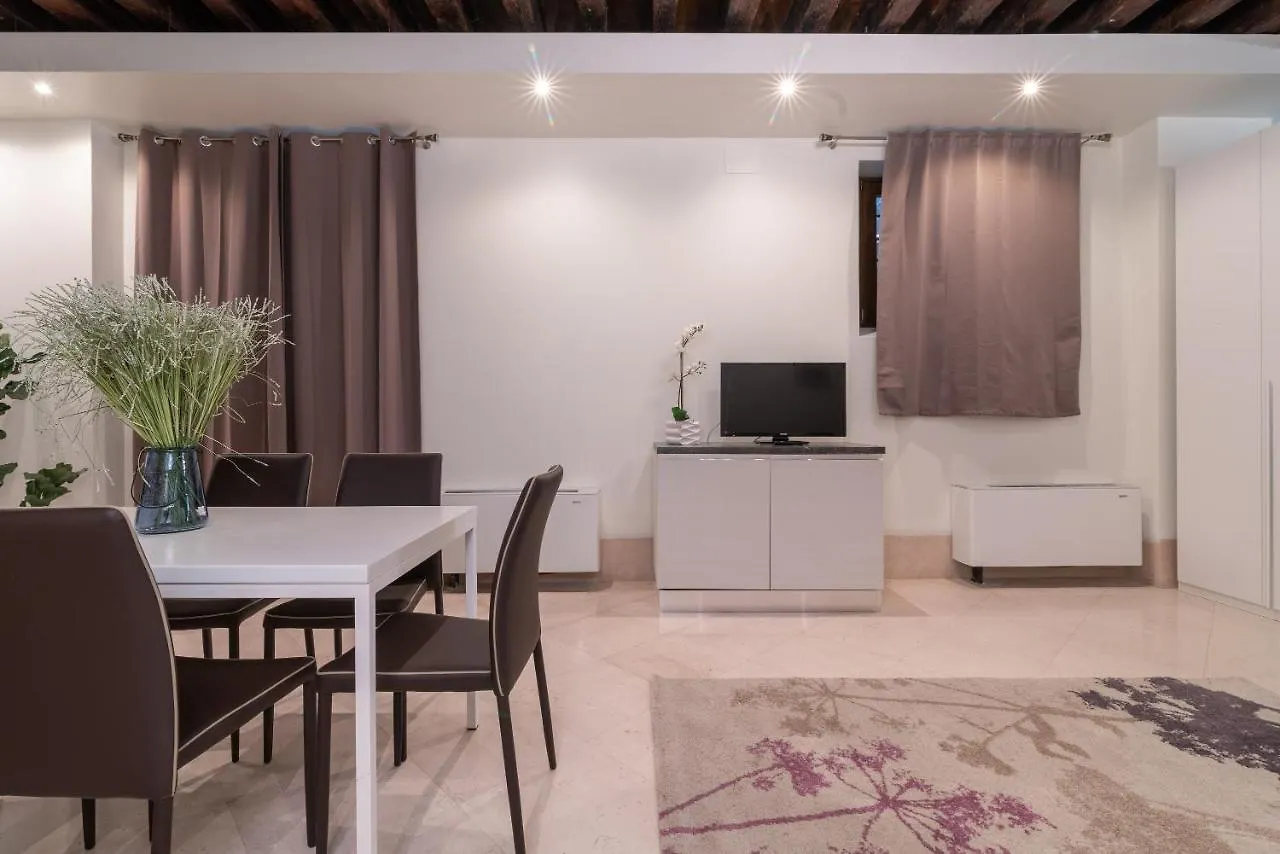 Riva Palace Apartments By Wonderful Italy Βενετία 0*,  Ιταλία