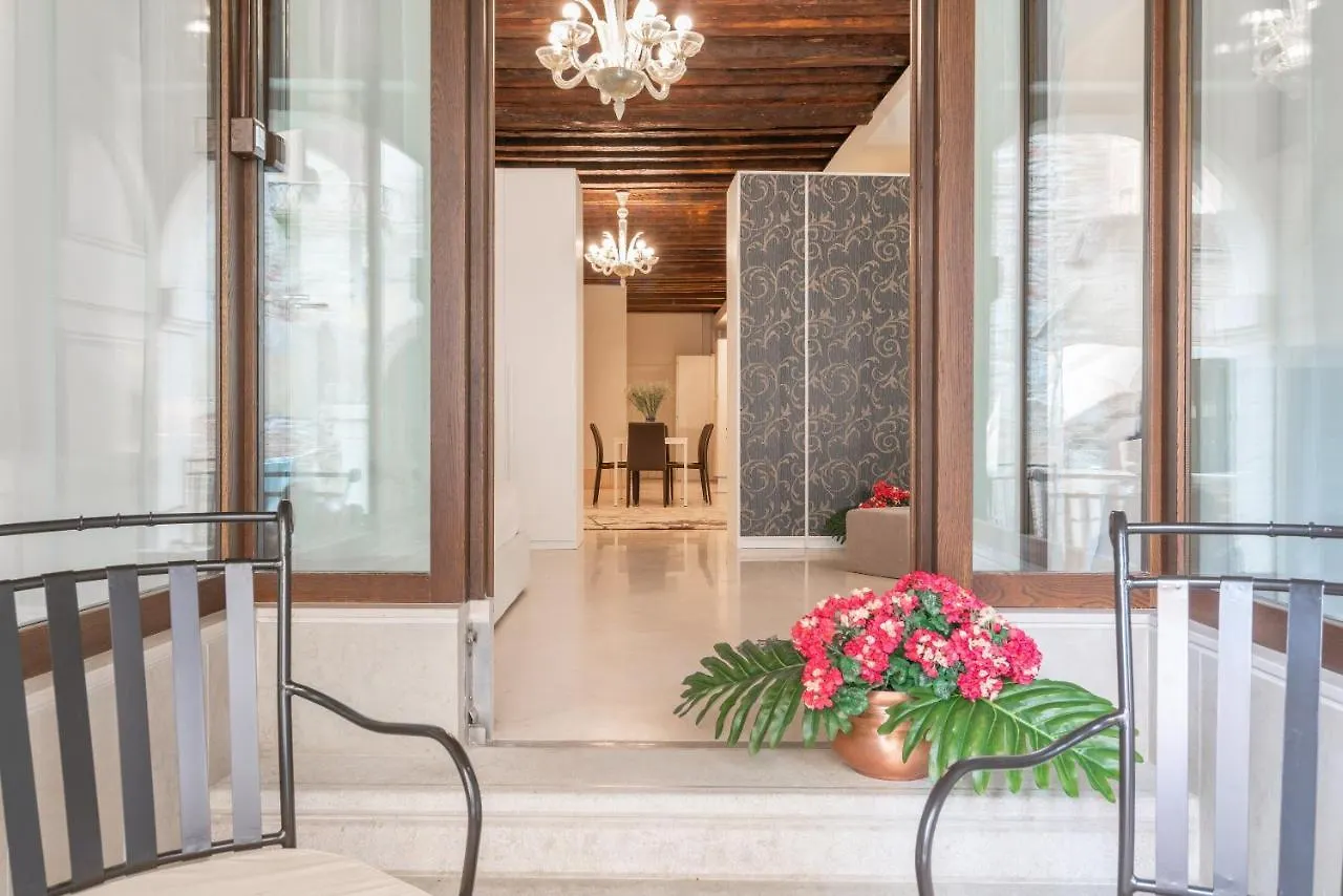 Riva Palace Apartments By Wonderful Italy Βενετία Ιταλία