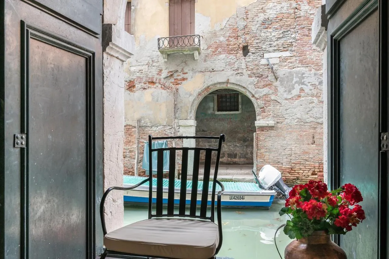Riva Palace Apartments By Wonderful Italy Βενετία