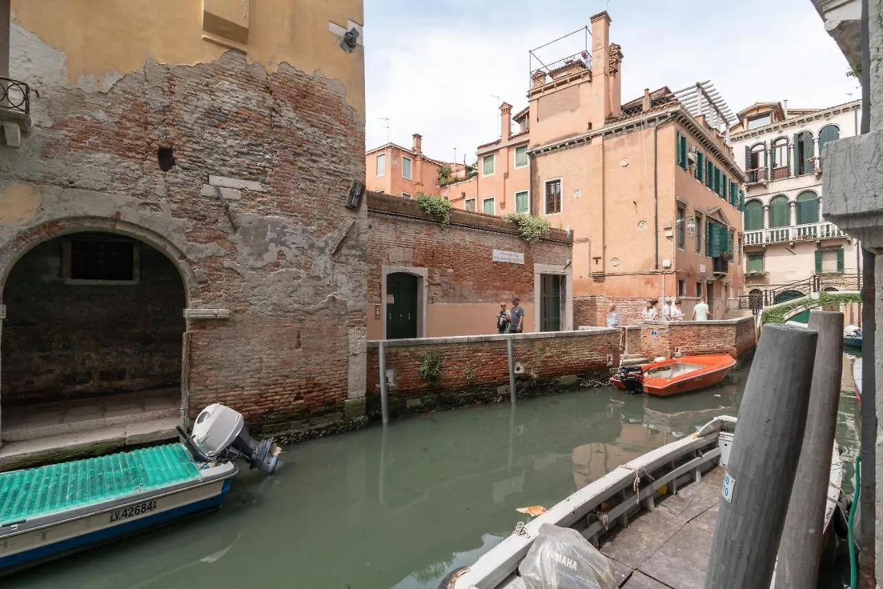 Riva Palace Apartments By Wonderful Italy Βενετία